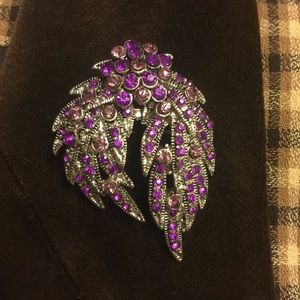 Silver Brooch - Amethyst/Rose quartz colored stone